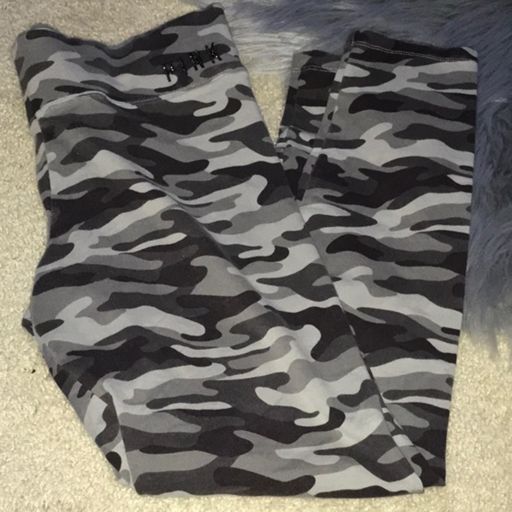 Camo pink leggings